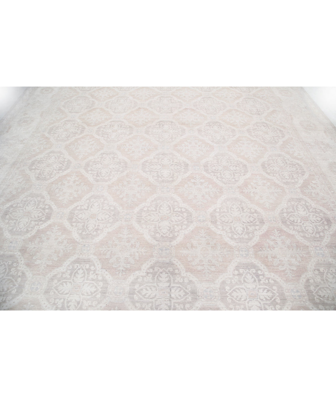 Serenity 11'9'' X 14'8'' Hand-Knotted Wool Rug 11'9'' x 14'8'' (353 X 440) / Taupe / Ivory