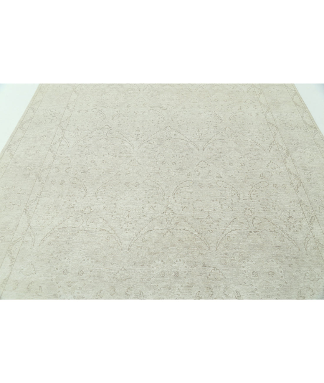 Serenity 7'9'' X 9'9'' Hand-Knotted Wool Rug 7'9'' x 9'9'' (233 X 293) / Ivory / Ivory