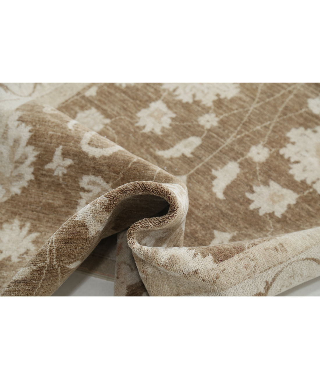 Serenity 3'9'' X 13'10'' Hand-Knotted Wool Rug 3'9'' x 13'10'' (113 X 415) / Brown / Ivory