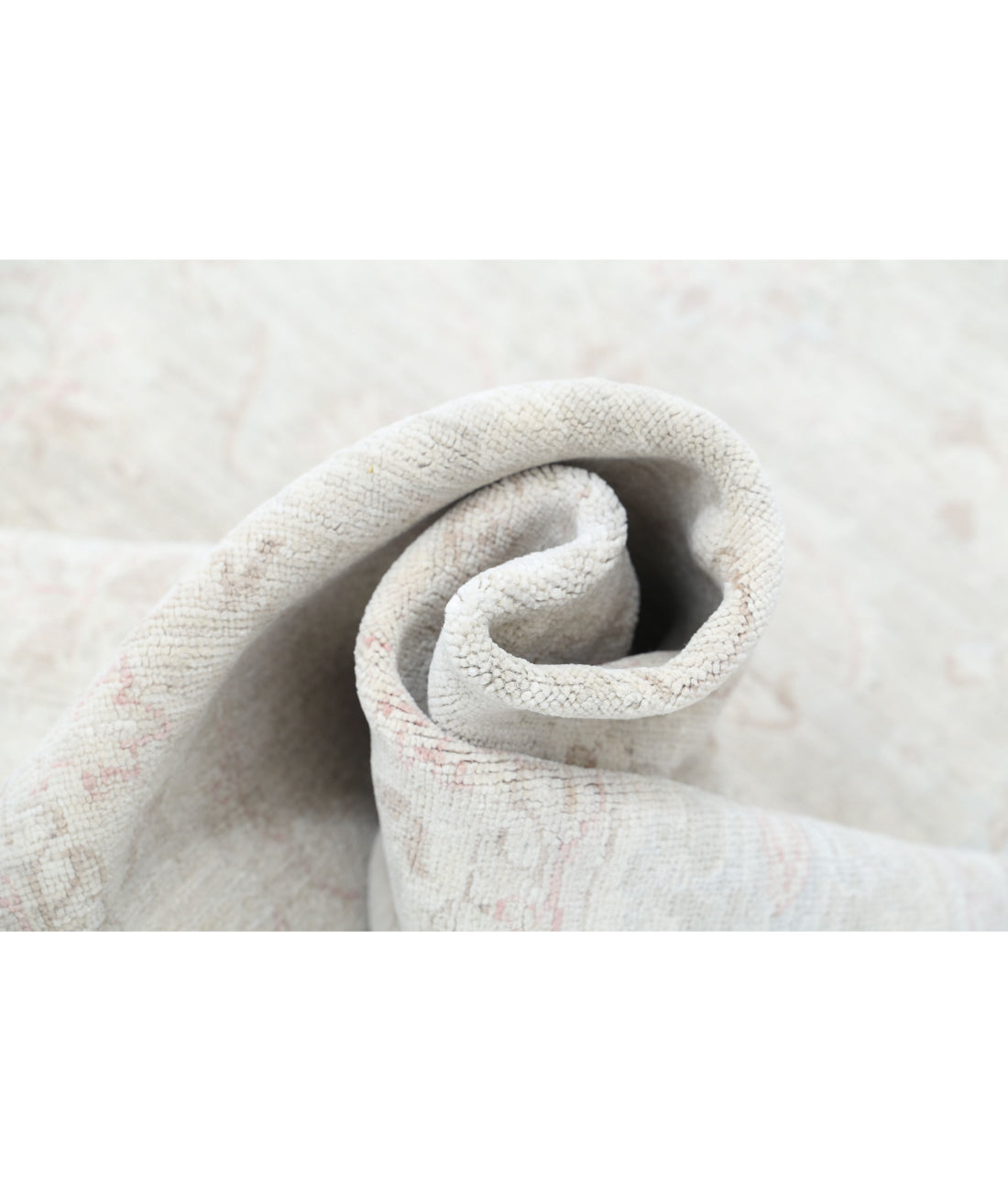 Serenity 7'9'' X 10'0'' Hand-Knotted Wool Rug 7'9'' x 10'0'' (233 X 300) / Green / Ivory