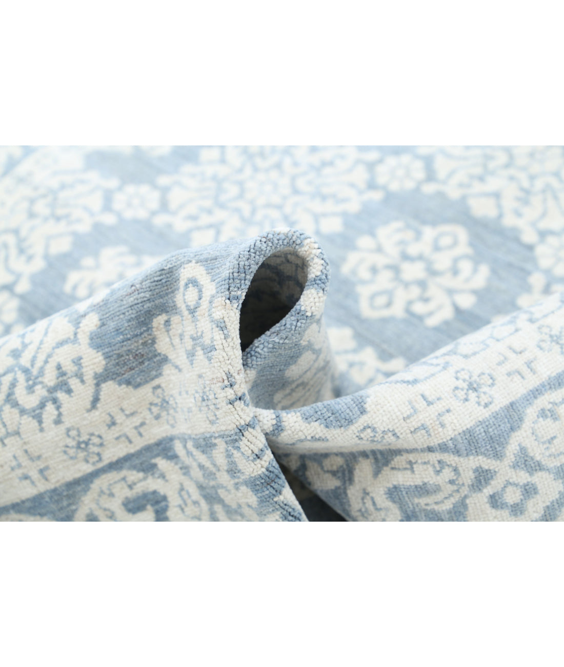 Serenity 4'4'' X 6'6'' Hand-Knotted Wool Rug 4'4'' x 6'6'' (130 X 195) / Blue / Ivory