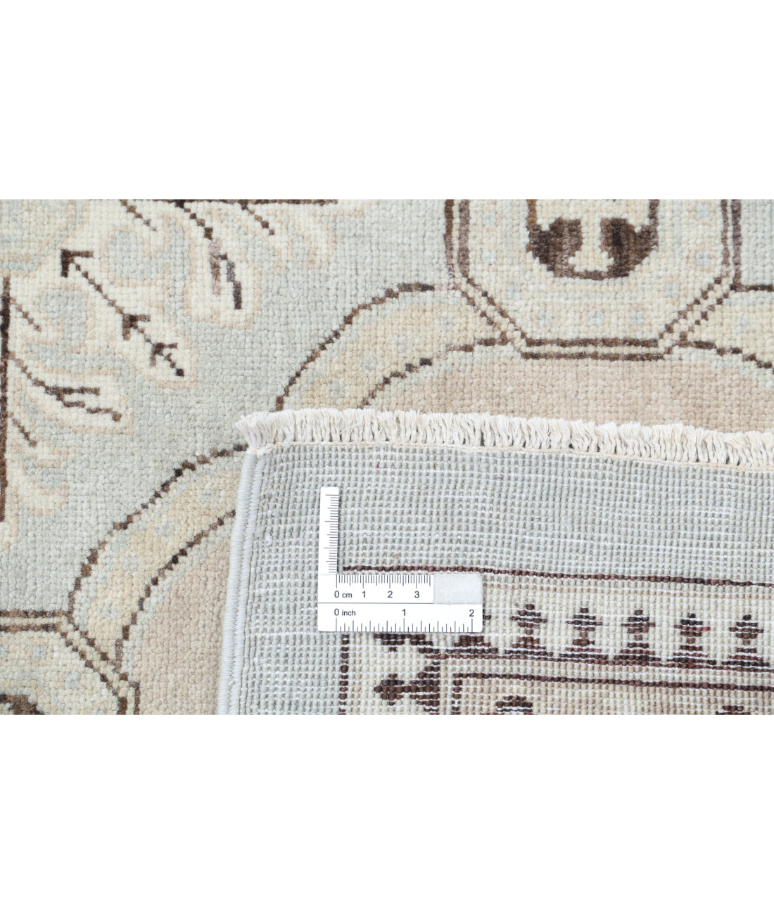 Serenity 8'3'' X 11'2'' Hand-Knotted Wool Rug 8'3'' x 11'2'' (248 X 335) / Silver / Ivory