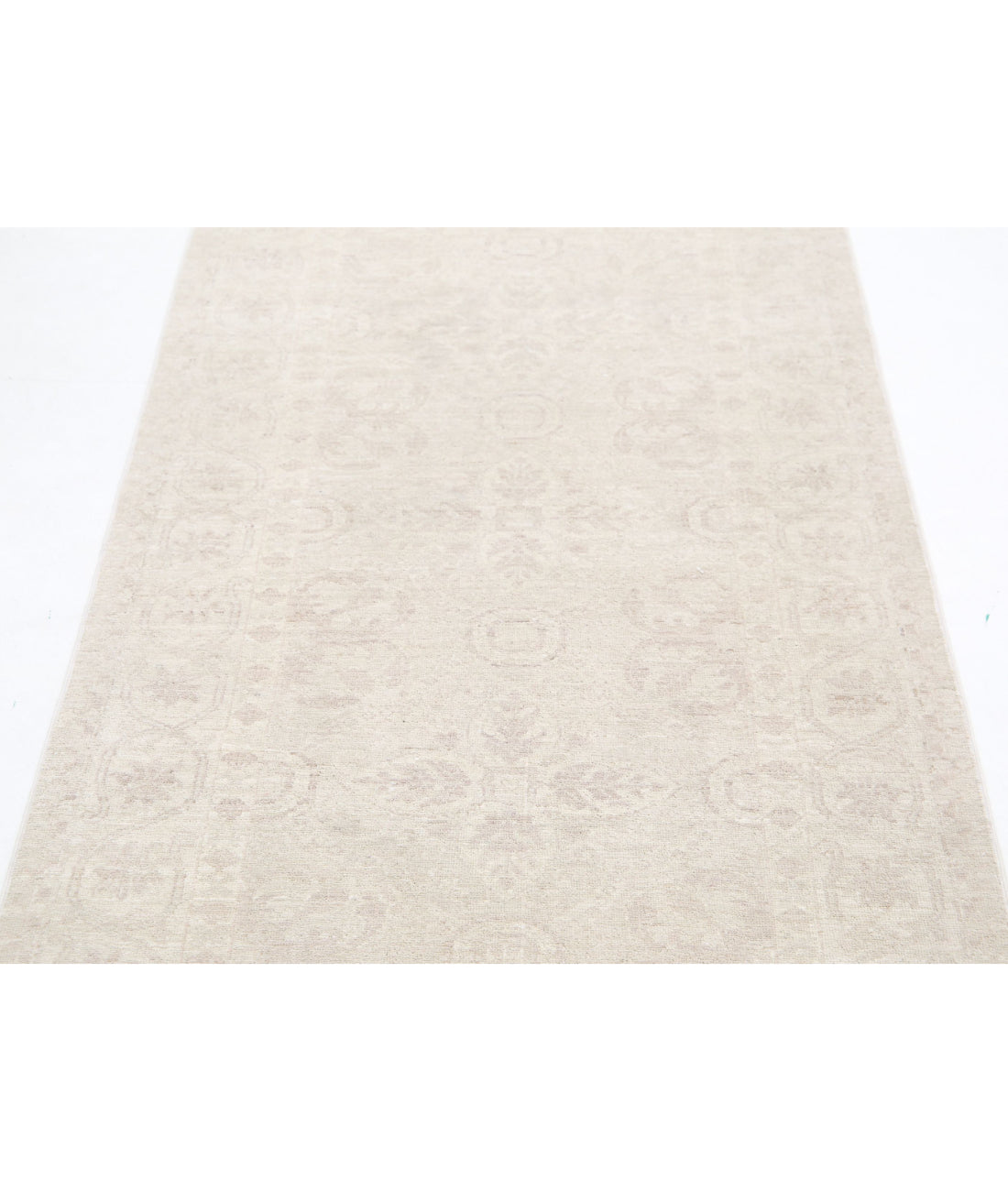 Serenity 3'0'' X 10'0'' Hand-Knotted Wool Rug 3'0'' x 10'0'' (90 X 300) / Ivory / Grey