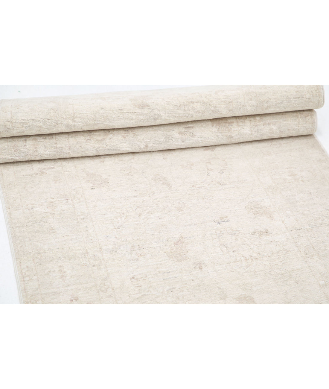 Serenity 2'9'' X 9'3'' Hand-Knotted Wool Rug 2'9'' x 9'3'' (83 X 278) / Ivory / Grey