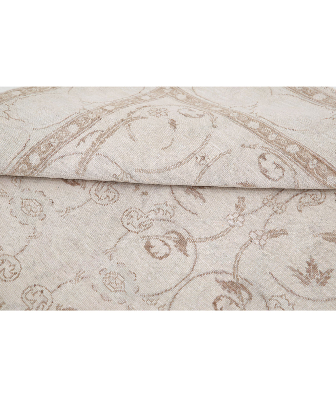 Serenity 4'3'' X 5'11'' Hand-Knotted Wool Rug 4'3'' x 5'11'' (128 X 178) / Ivory / Brown