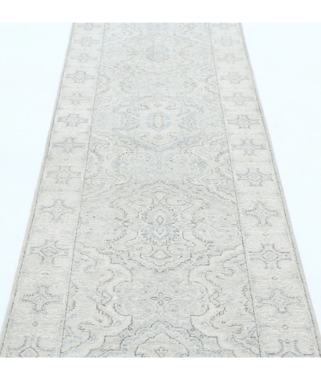 Serenity 2'6'' X 9'6'' Hand-Knotted Wool Rug 2'6'' x 9'6'' (75 X 285) / Grey / Ivory