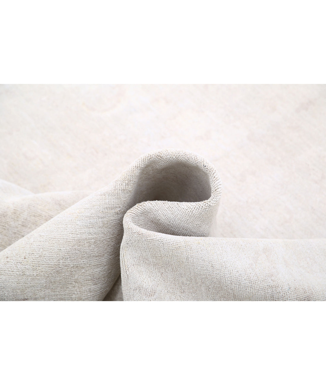 Serenity 5'11'' X 8'5'' Hand-Knotted Wool Rug 5'11'' x 8'5'' (178 X 253) / Ivory / Taupe