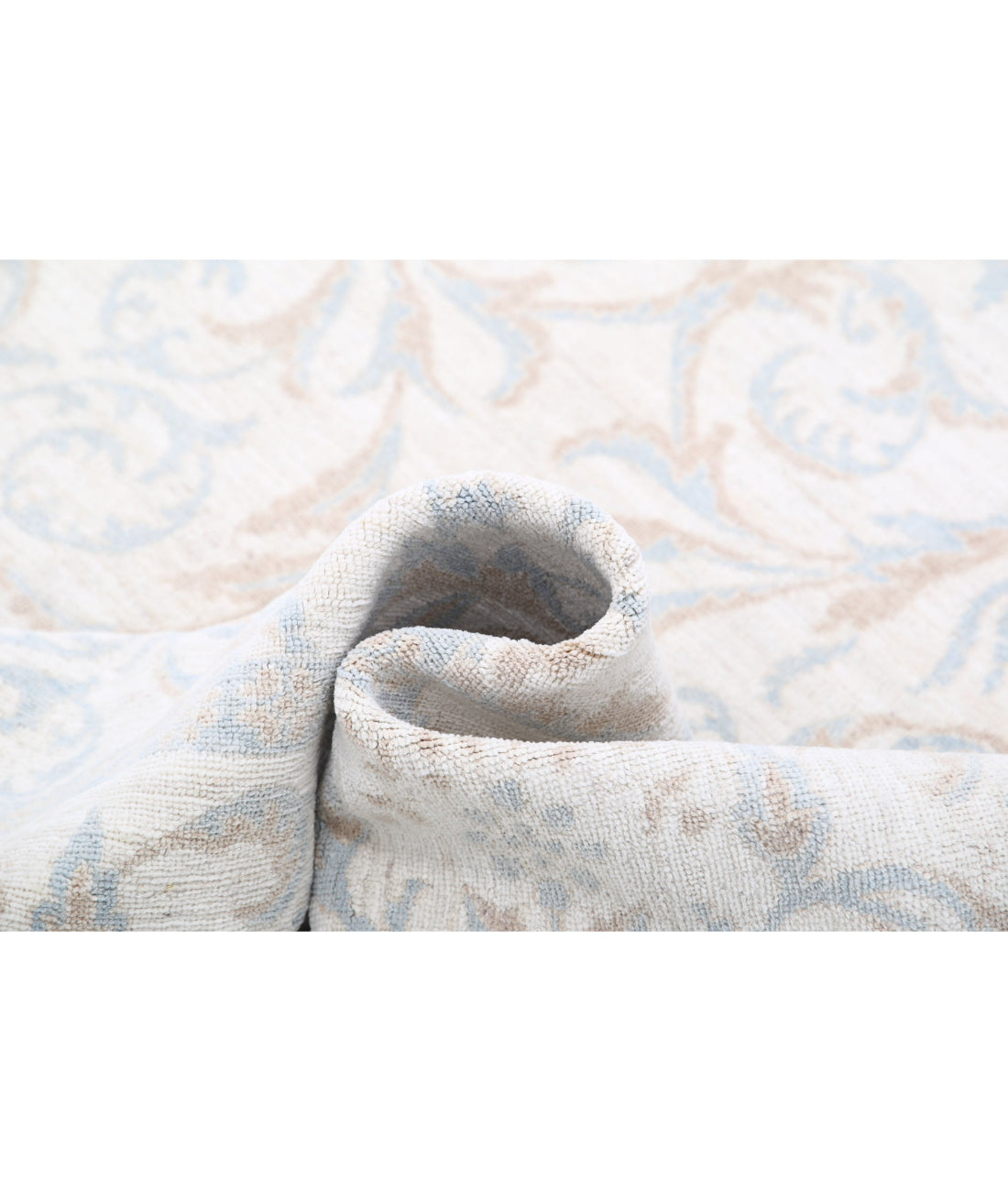 Serenity 6'4'' X 8'9'' Hand-Knotted Wool Rug 6'4'' x 8'9'' (190 X 263) / Ivory / Blue