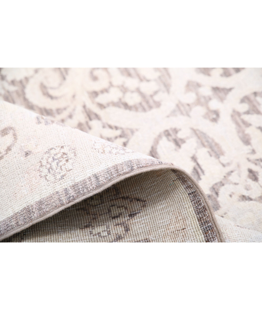 Serenity 6'1'' X 8'7'' Hand-Knotted Wool Rug 6'1'' x 8'7'' (183 X 258) / Brown / Ivory