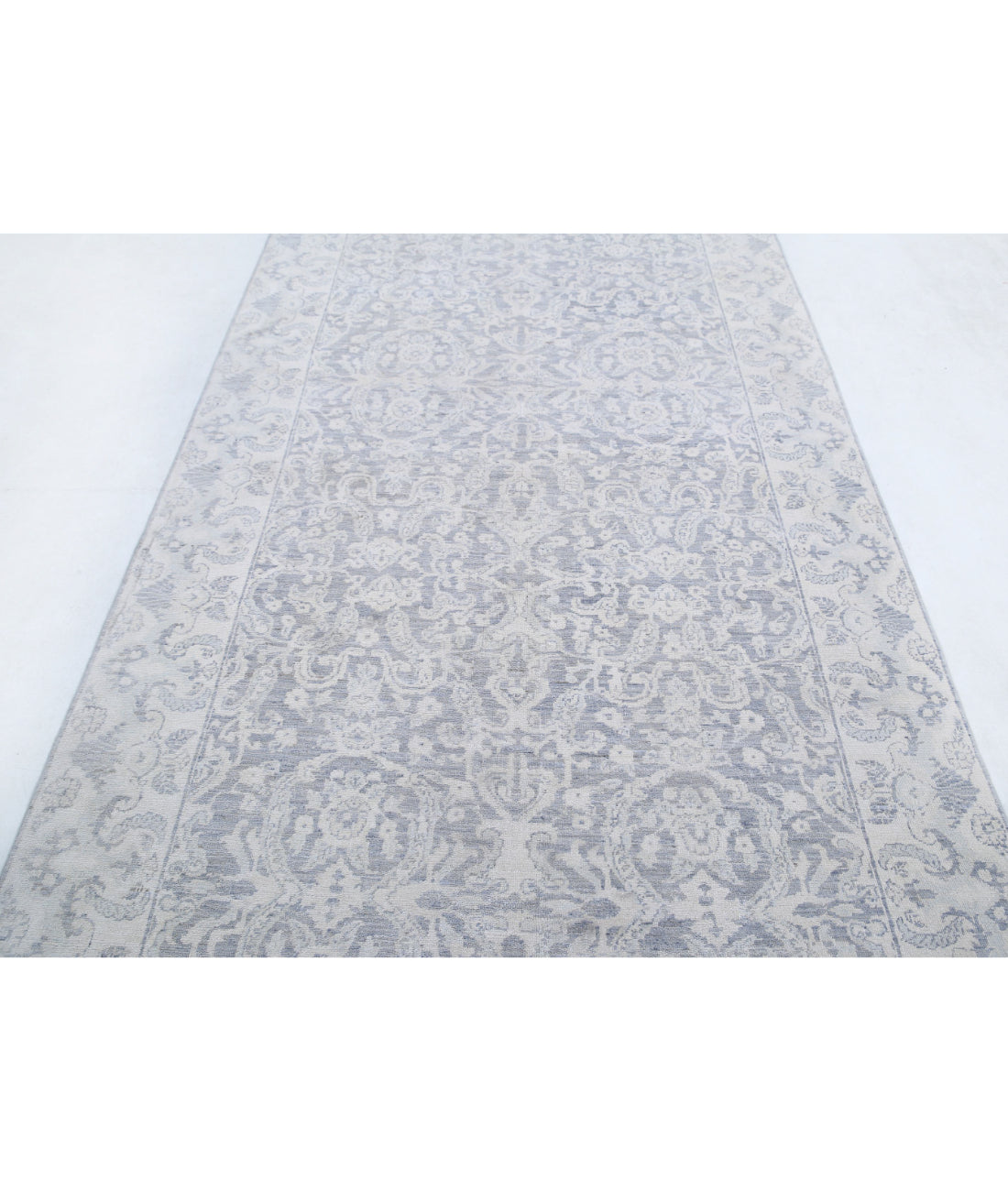 Serenity 4'9'' X 12'9'' Hand-Knotted Wool Rug 4'9'' x 12'9'' (143 X 383) / Grey / Ivory