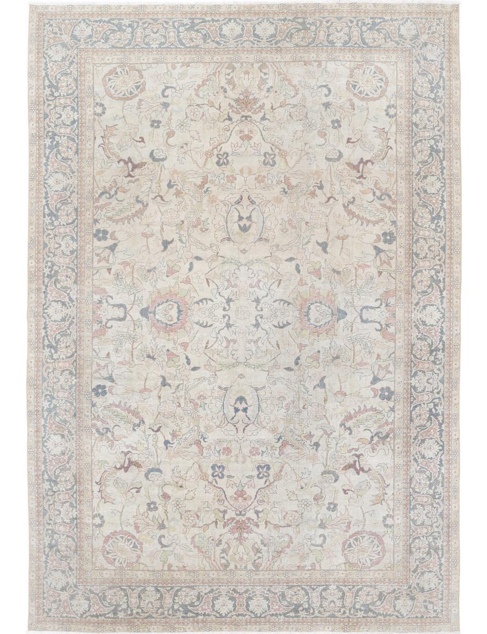 Tabriz 6' 5" X 9' 7" Hand-Knotted Wool Rug 6' 5" X 9' 7" (196 X 292) / Ivory / Grey