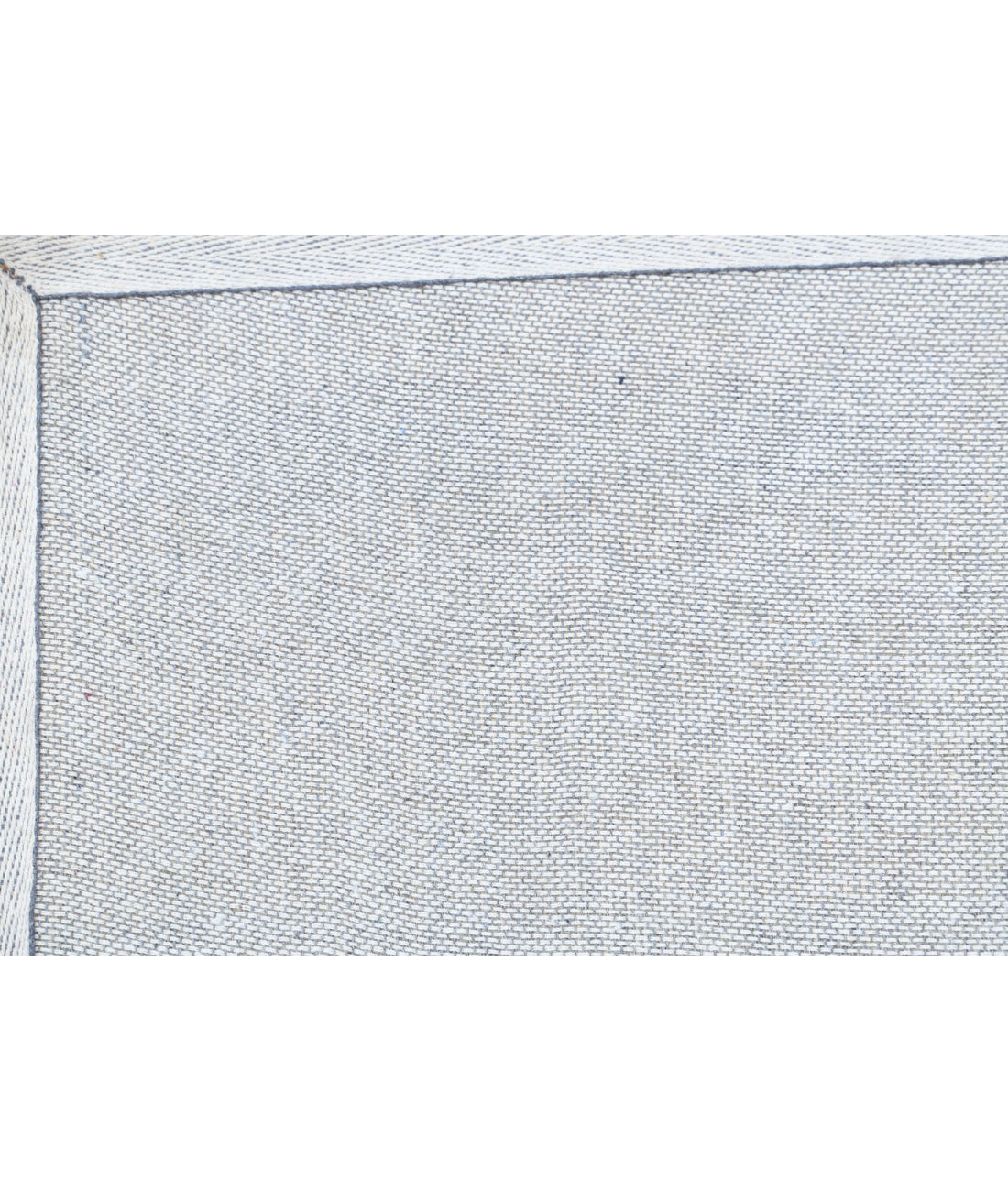 Vista 6'3'' X 9'7'' Hand-Tuffted Wool Rug 6'3'' x 9'7'' (295 X 395) / Ivory / Black