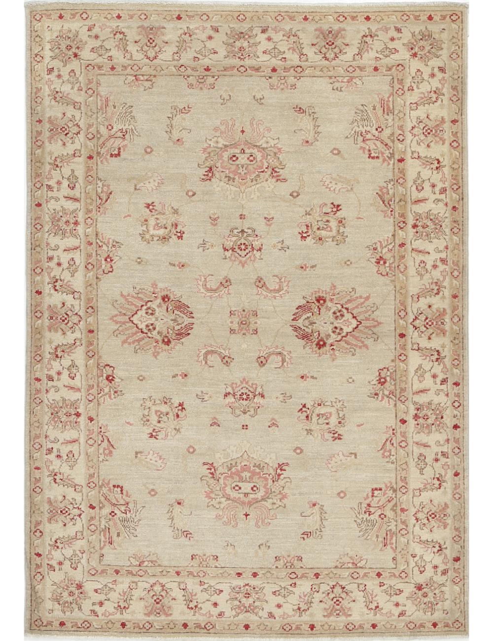 Ziegler 3' 11" X 5' 8" Hand-Knotted Wool Rug 3' 11" X 5' 8" (119 X 173) / Ivory / Beige