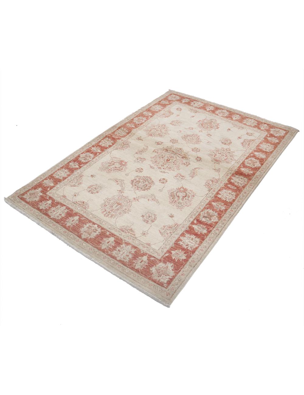 Ziegler 3' 11" X 6' 1" Hand-Knotted Wool Rug 3' 11" X 6' 1" (119 X 185) / Ivory / Red