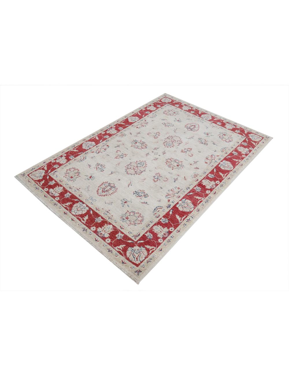 Ziegler 3' 11" X 5' 9" Hand-Knotted Wool Rug 3' 11" X 5' 9" (119 X 175) / Ivory / Red