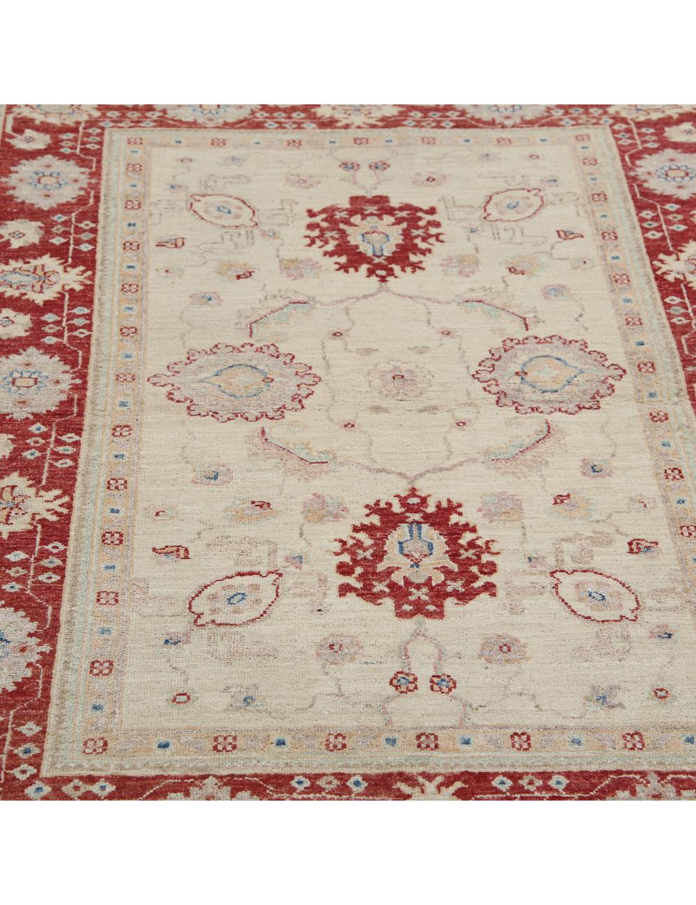 Ziegler 3' 10" X 5' 2" Hand-Knotted Wool Rug 3' 10" X 5' 2" (117 X 157) / Ivory / Red