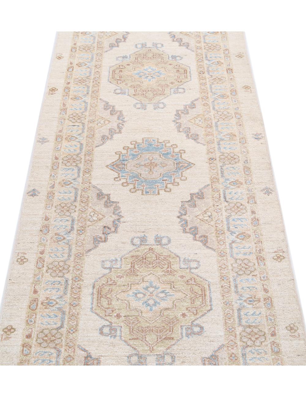 Ziegler 2' 7" X 7' 9" Hand-Knotted Wool Rug 2' 7" X 7' 9" (79 X 236) / Ivory / Beige