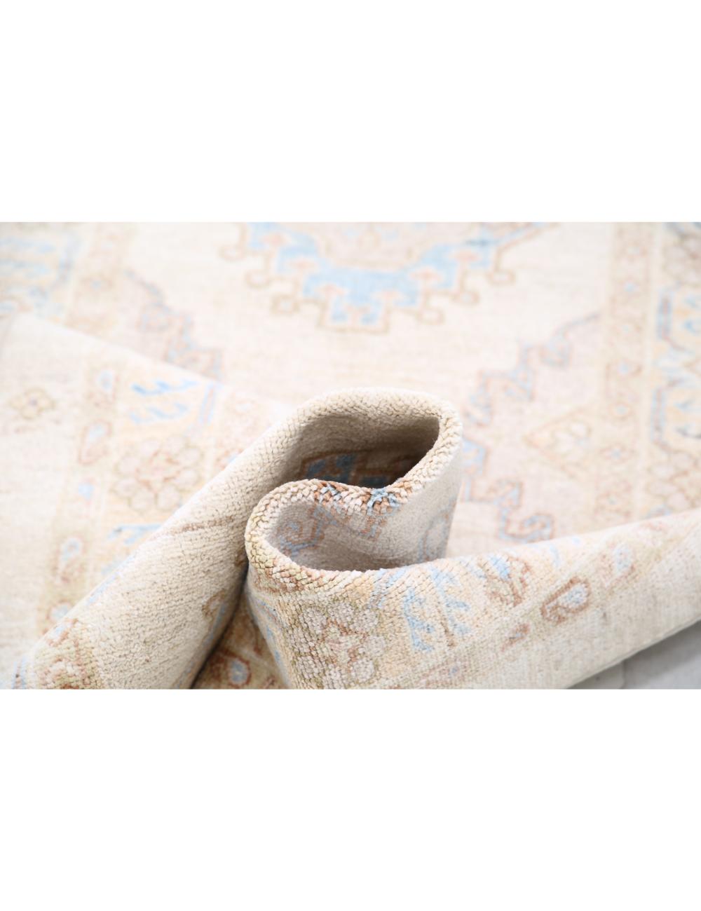 Ziegler 2' 7" X 7' 9" Hand-Knotted Wool Rug 2' 7" X 7' 9" (79 X 236) / Ivory / Beige
