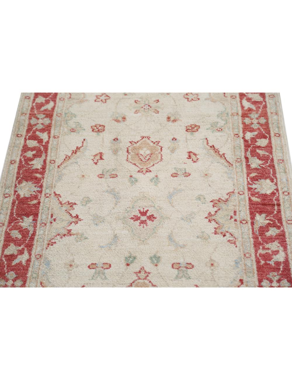 Ziegler 2' 6" X 7' 10" Hand-Knotted Wool Rug 2' 6" X 7' 10" (76 X 239) / Ivory / Red