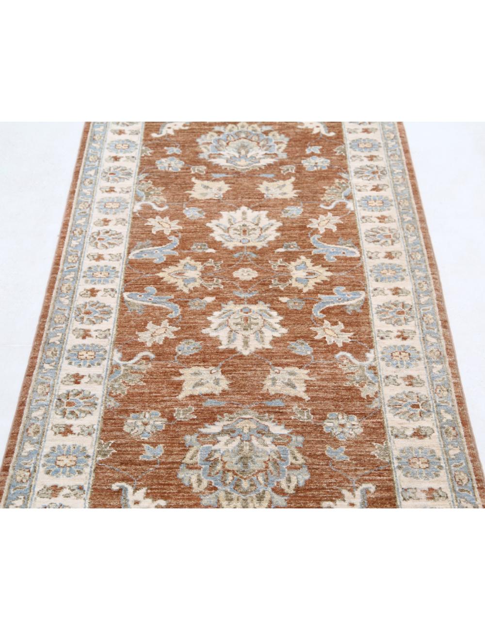 Ziegler 2' 6" X 5' 9" Hand-Knotted Wool Rug 2' 6" X 5' 9" (76 X 175) / Brown / Ivory
