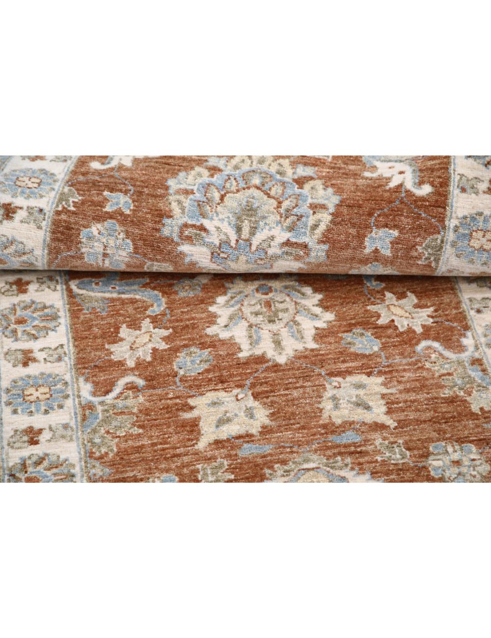 Ziegler 2' 6" X 5' 9" Hand-Knotted Wool Rug 2' 6" X 5' 9" (76 X 175) / Brown / Ivory