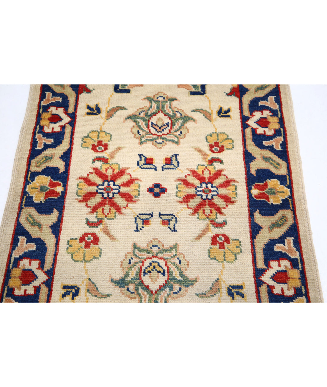 Ziegler 2'6'' X 3'10'' Hand-Knotted Wool Rug 2'6'' x 3'10'' (75 X 115) / Ivory / N/A