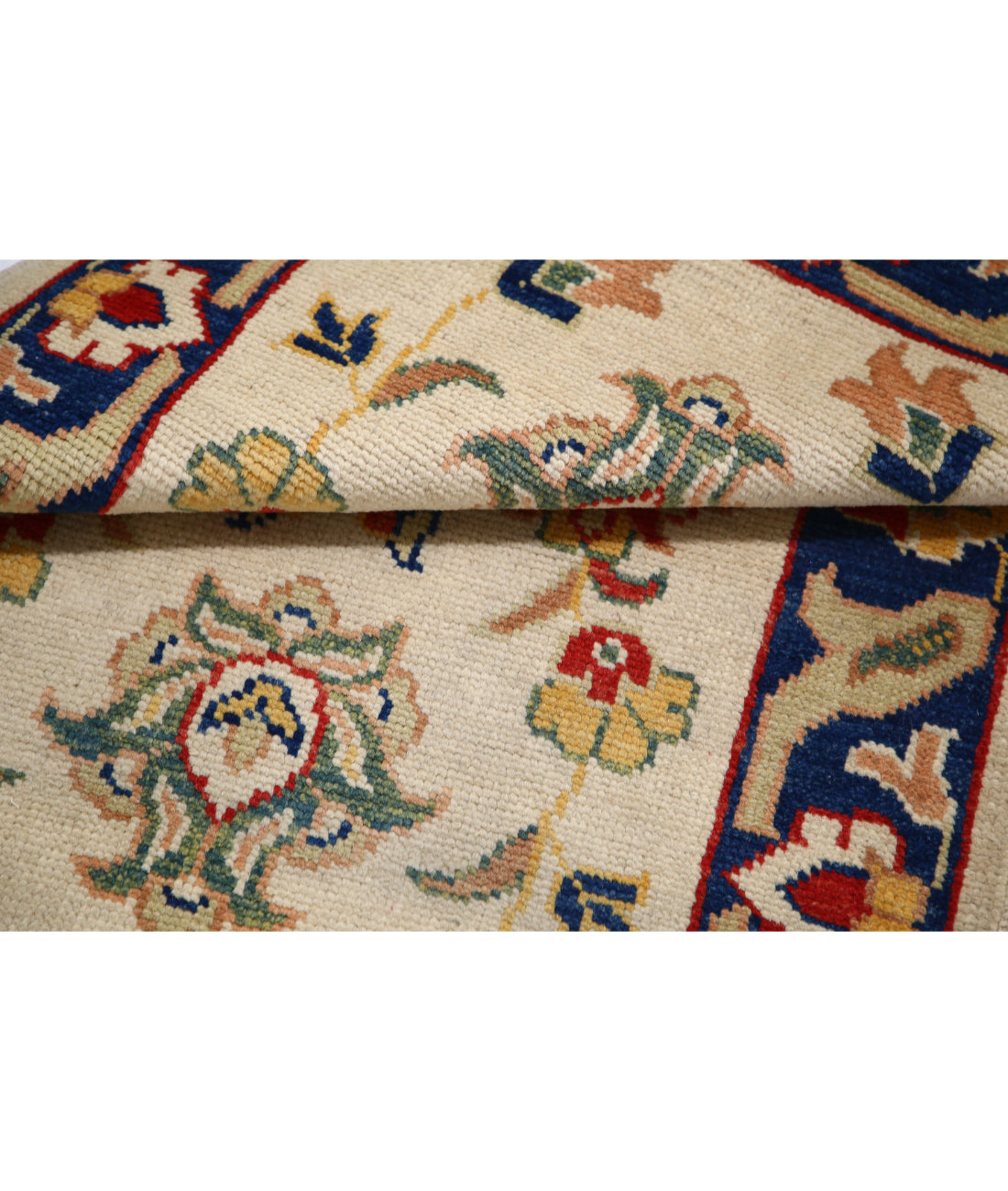 Ziegler 2'6'' X 3'10'' Hand-Knotted Wool Rug 2'6'' x 3'10'' (75 X 115) / Ivory / N/A