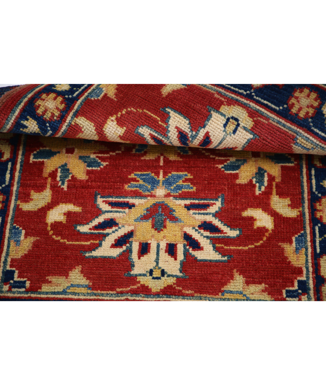 Ziegler 2'1'' X 2'2'' Hand-Knotted Wool Rug 2'1'' x 2'2'' (63 X 65) / Red / N/A