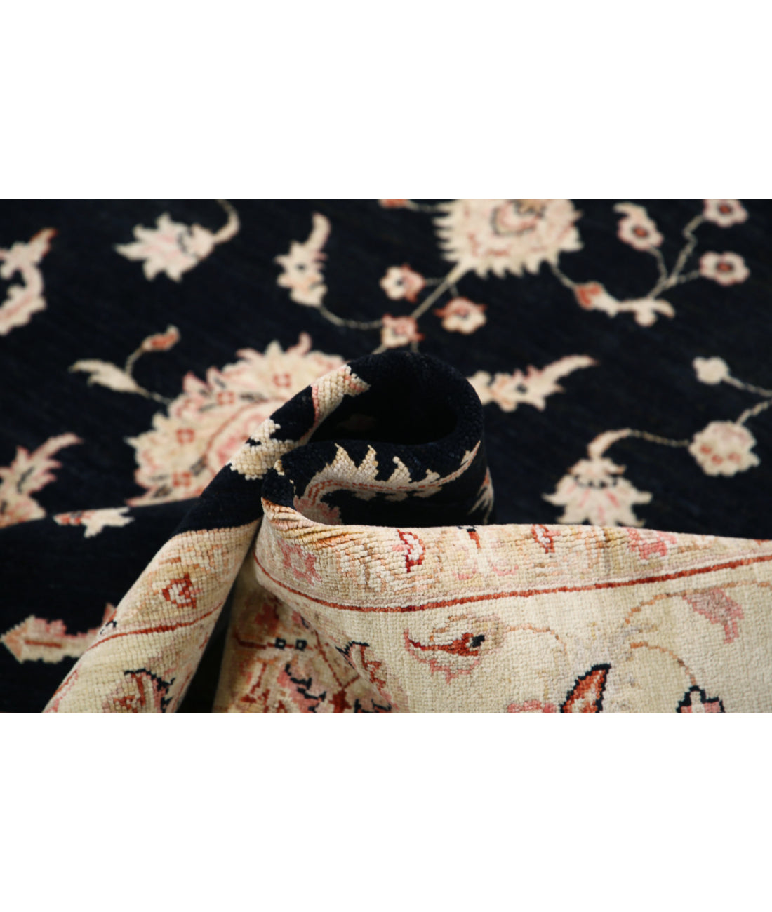 Ziegler 6'9'' X 9'4'' Hand-Knotted Wool Rug 6'9'' x 9'4'' (203 X 280) / Black / Ivory