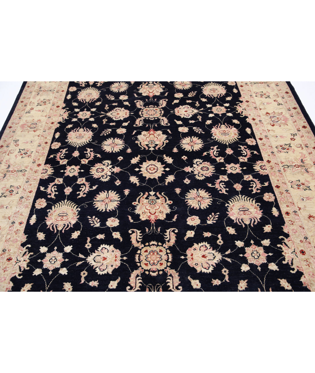 Ziegler 6'10'' X 9'6'' Hand-Knotted Wool Rug 6'10'' x 9'6'' (205 X 285) / Black / Ivory