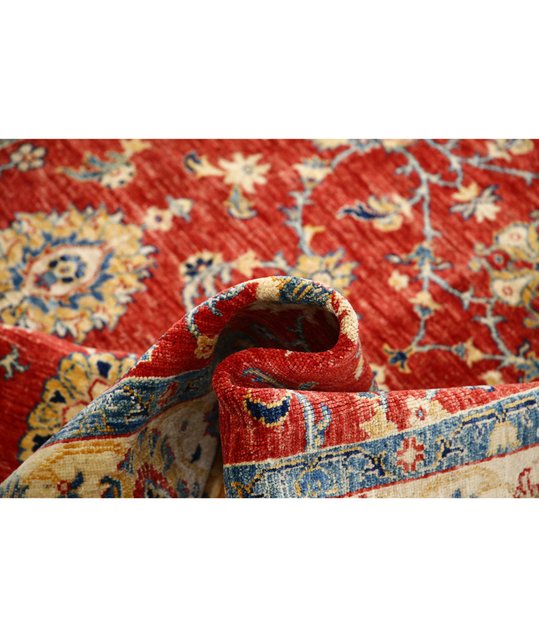 Ziegler 5'7'' X 8'1'' Hand-Knotted Wool Rug 5'7'' x 8'1'' (168 X 243) / Red / Ivory