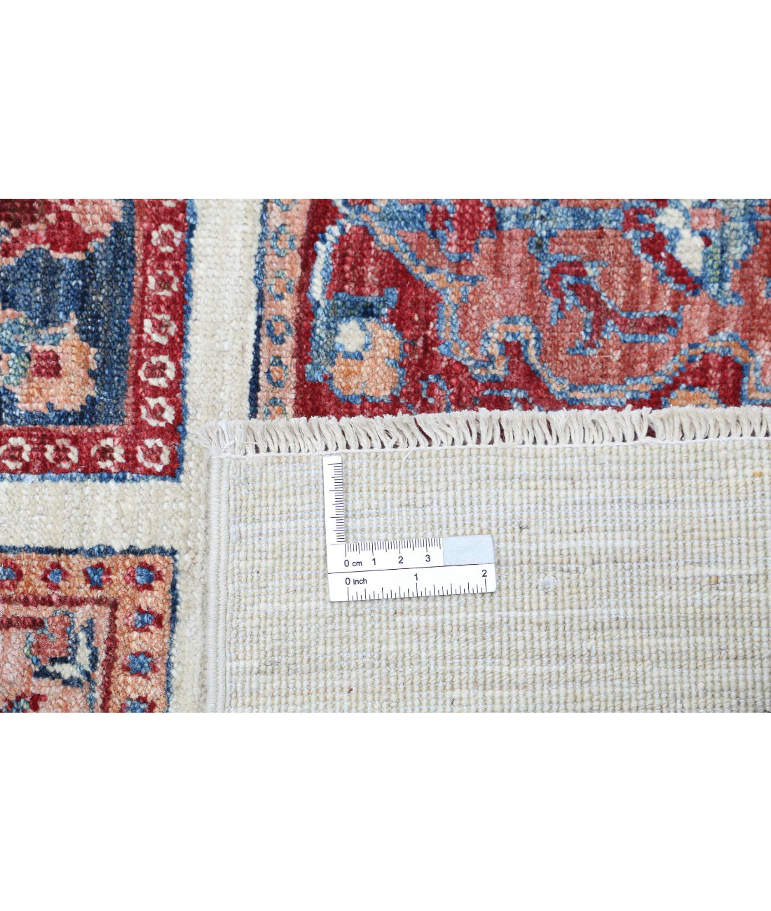 Bakhtiari 4'9'' X 6'9'' Hand-Knotted Wool Rug 4'9'' x 6'9'' (143 X 203) / Ivory / Red