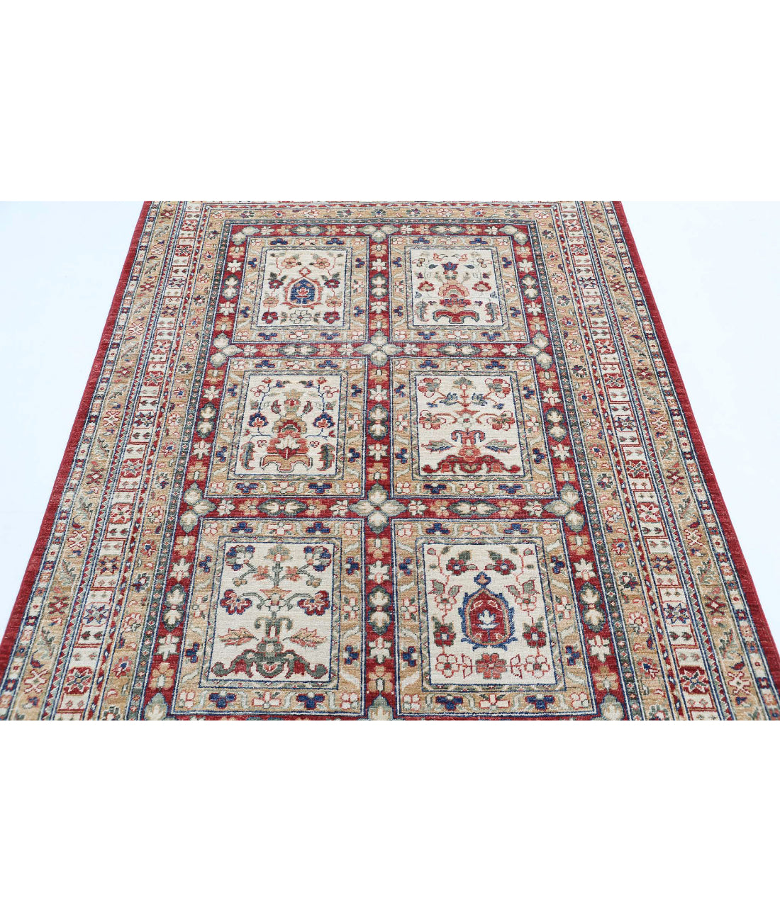 Bakhtiari 4'7'' X 6'5'' Hand-Knotted Wool Rug 4'7'' x 6'5'' (138 X 193) / Red / Ivory