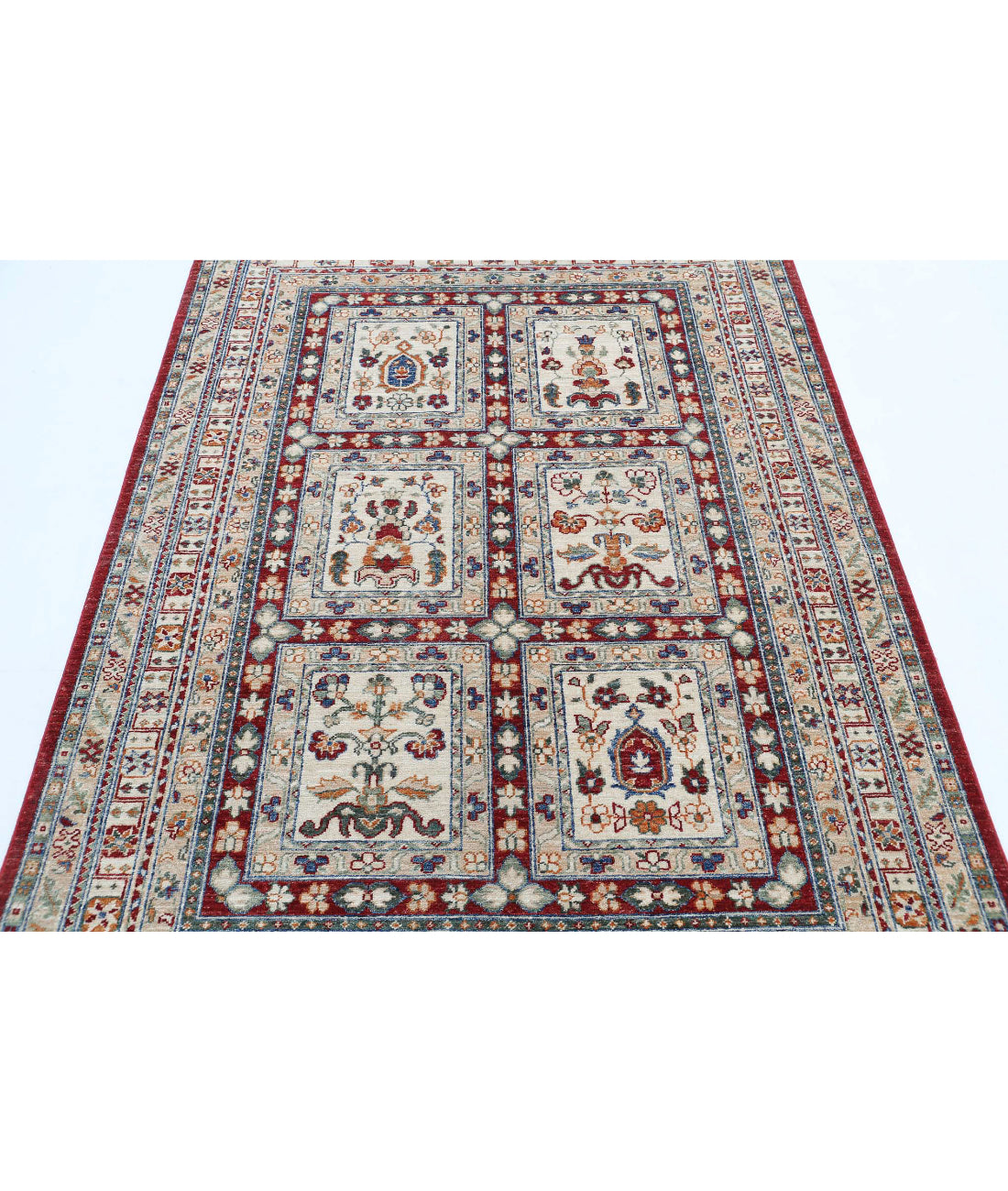 Bakhtiari 4'6'' X 6'4'' Hand-Knotted Wool Rug 4'6'' x 6'4'' (135 X 190) / Red / Ivory