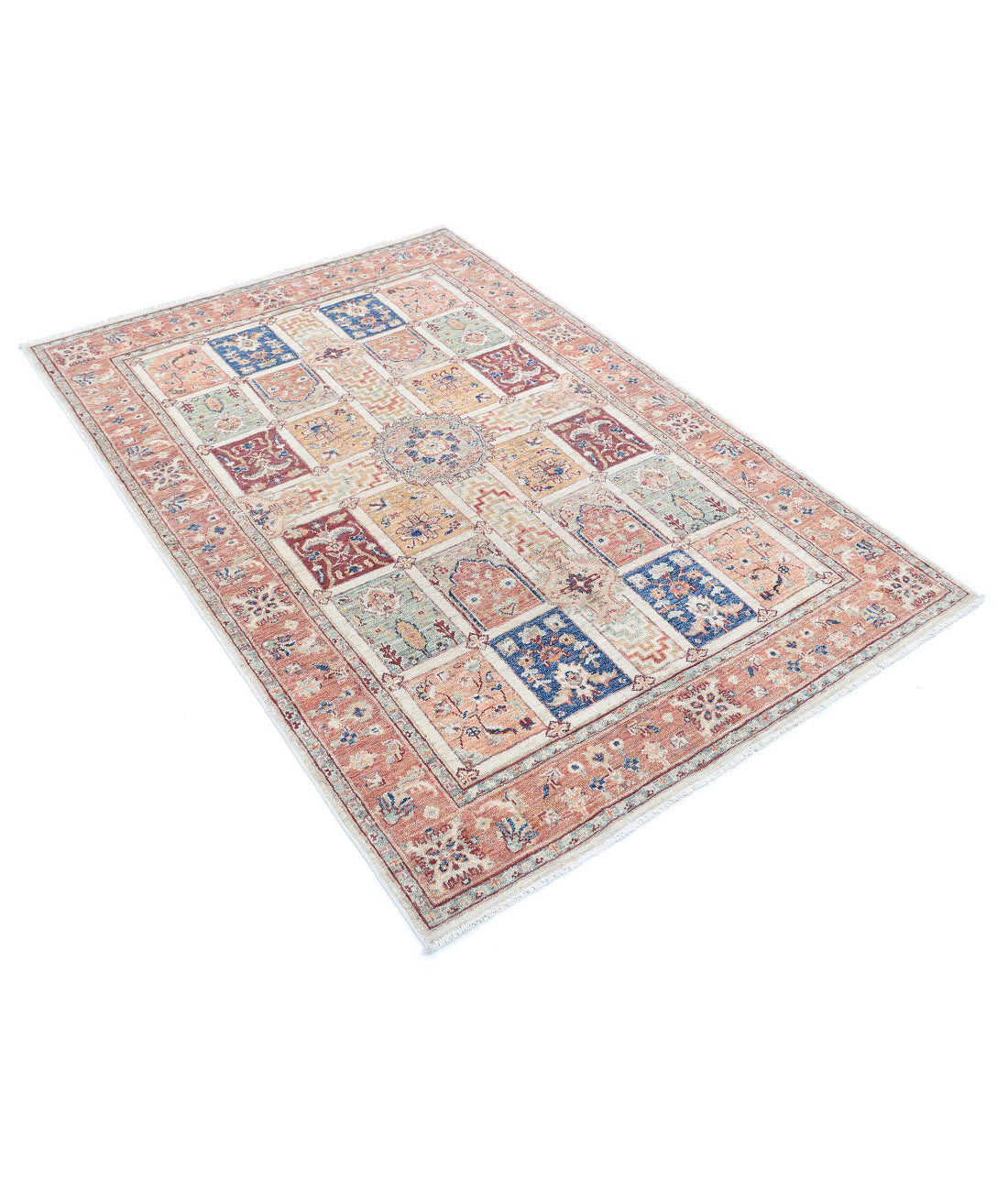 Bakhtiari 3'10'' X 5'8'' Hand-Knotted Wool Rug 3'10'' x 5'8'' (115 X 170) / Ivory / Rust