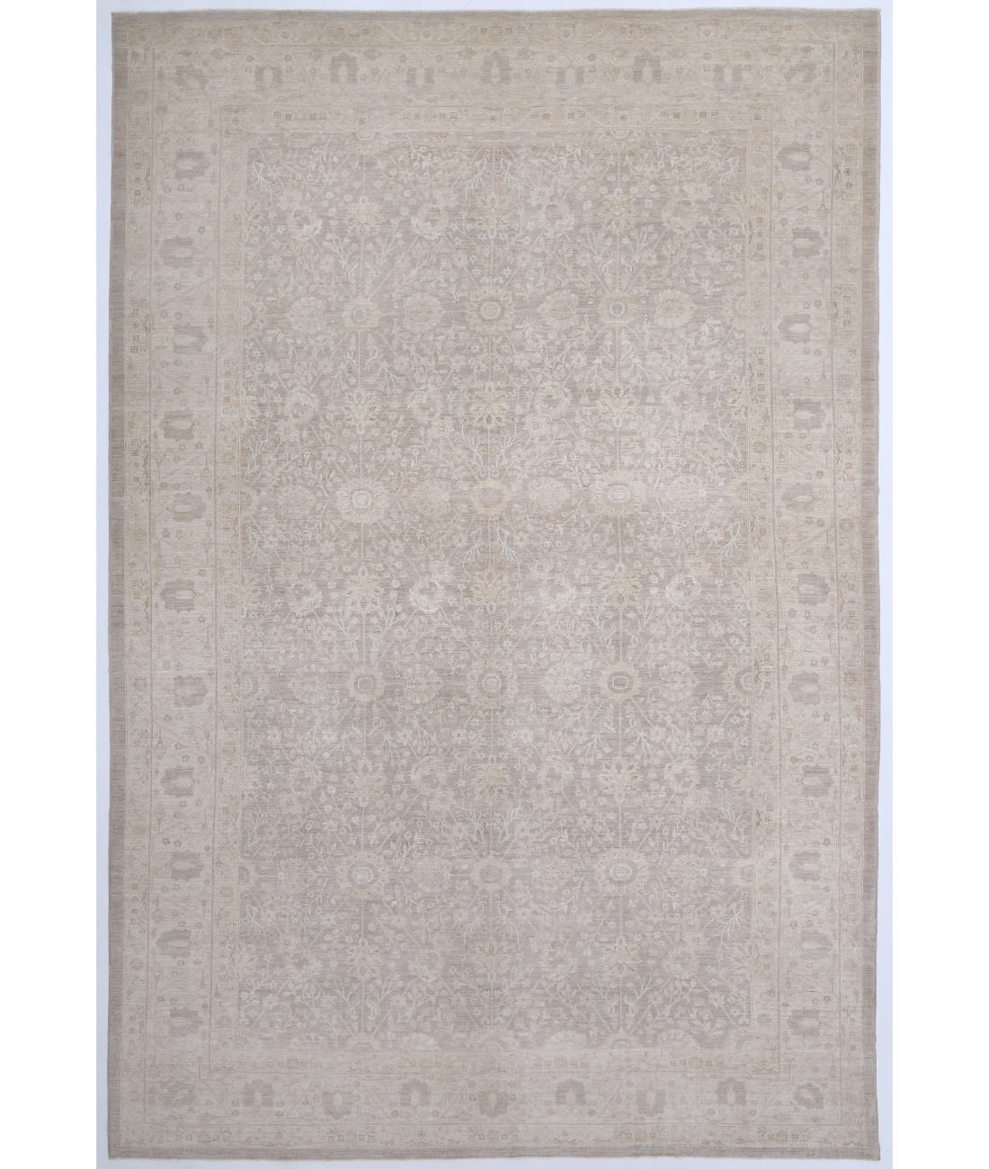 Hand Knotted Ariana Wool Rug 11' 11" X 17' 7" 11' 11" X 17' 7" (363 X 536) / Grey / Ivory