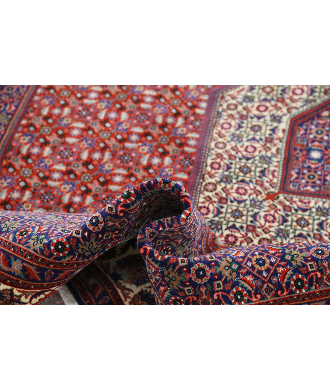 Bijar 6'7'' X 9'10'' Hand-Knotted Wool-Silk Rug 6'7'' x 9'10'' (198 X 295) / Red / Ivory