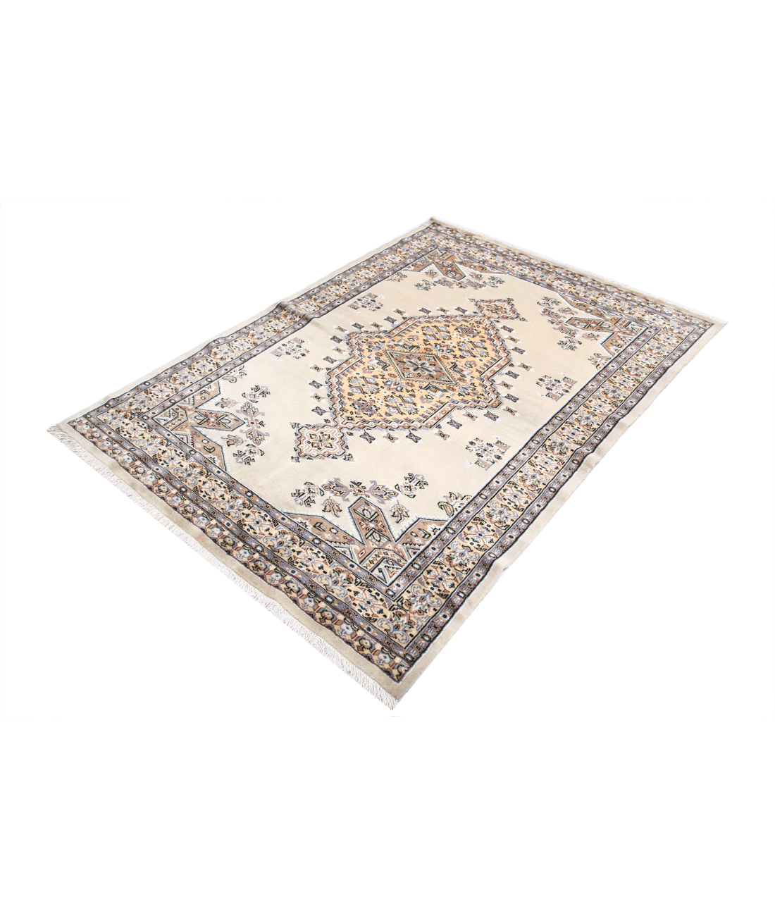 Bokhara 4'6'' X 6'4'' Hand-Knotted Wool-Silk Rug 4'6'' x 6'4'' (135 X 190) / Ivory / Gold