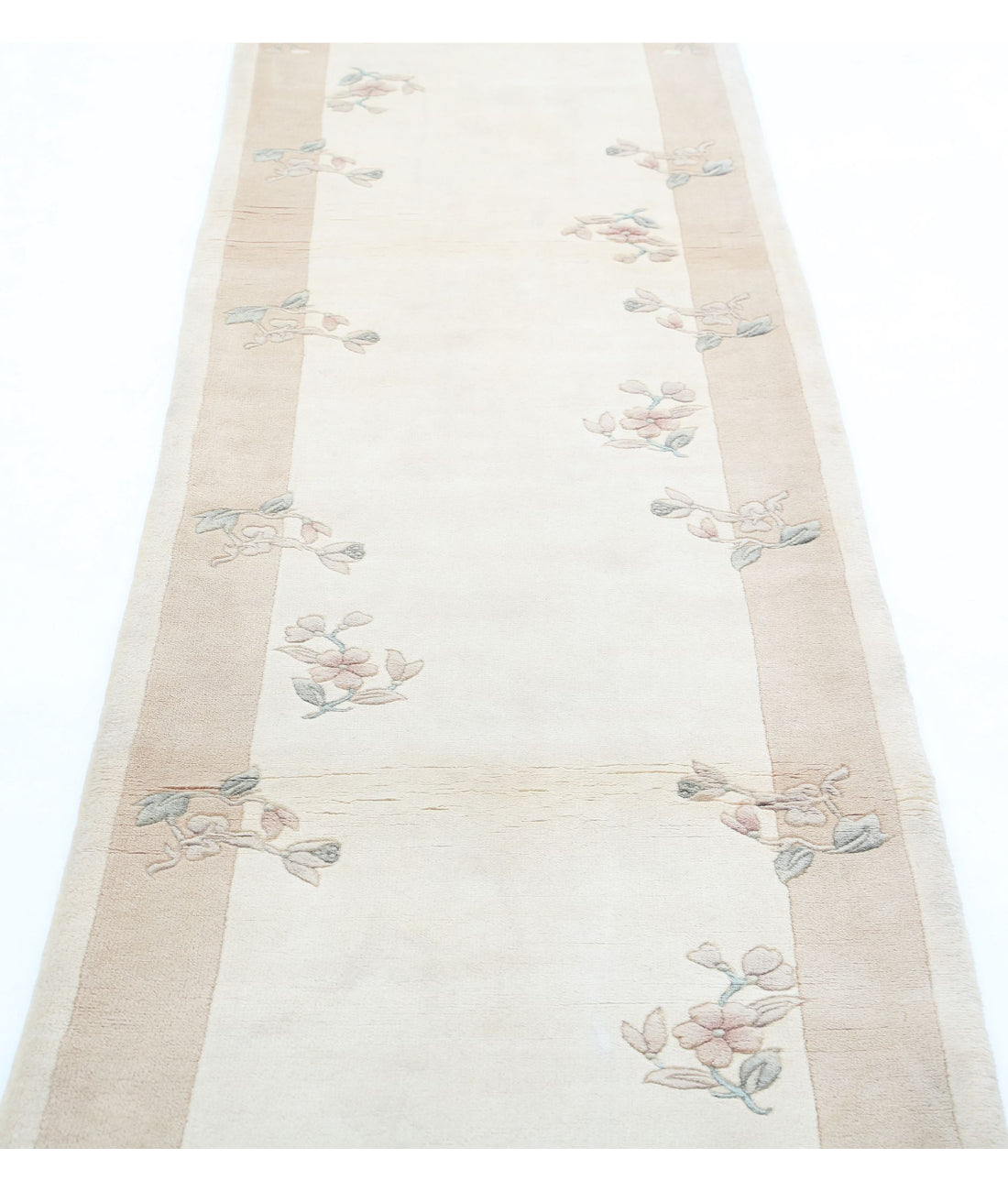 Chinese 2'6'' X 10'4'' Hand-Knotted Wool Rug 2'6'' x 10'4'' (75 X 310) / Ivory / Grey