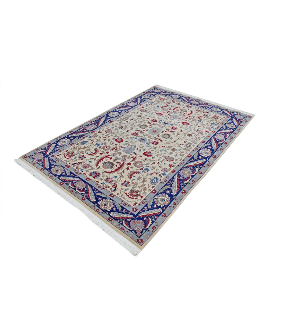 Heritage 5' 0" X 7' 5" Hand-Knotted Wool Rug 5' 0" X 7' 5" (152 X 226) / Ivory / Blue