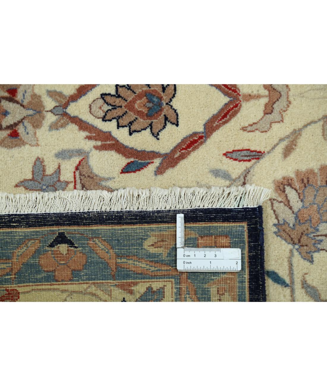 Heritage 6' 1" X 9' 0" Hand-Knotted Wool Rug 6' 1" X 9' 0" (185 X 274) / Ivory / Blue