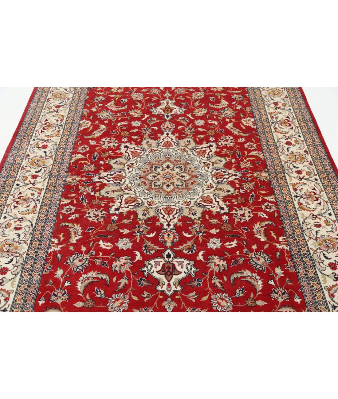 Heritage 6' 0" X 9' 3" Hand-Knotted Wool Rug 6' 0" X 9' 3" (183 X 282) / Red / Ivory