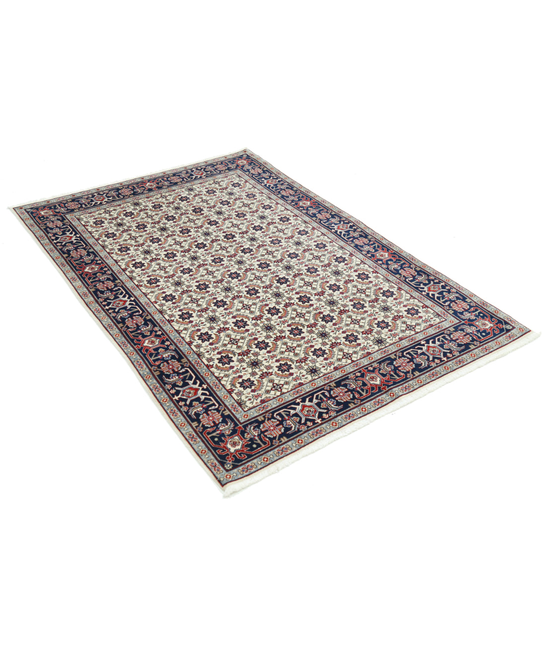 Heritage 4' 0" X 5' 10" Hand-Knotted Wool Rug 4' 0" X 5' 10" (122 X 178) / Ivory / Blue