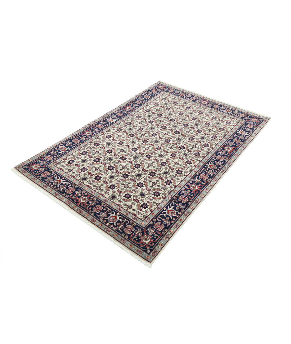 Heritage 4' 0" X 5' 10" Hand-Knotted Wool Rug 4' 0" X 5' 10" (122 X 178) / Ivory / Blue