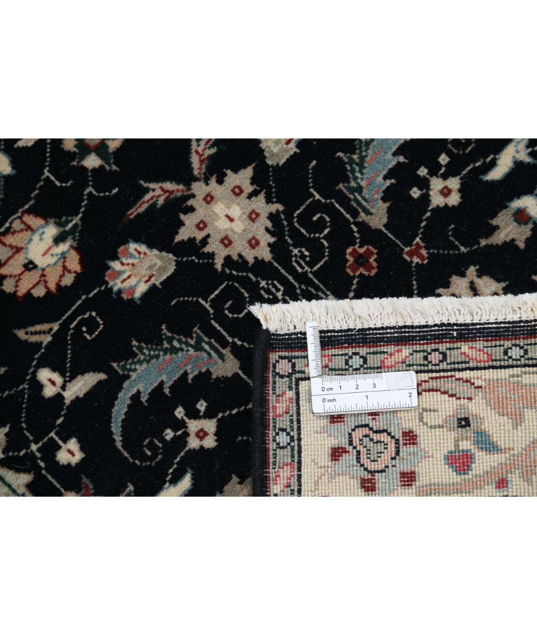 Heritage 2' 6" X 11' 10" Hand-Knotted Wool Rug 2' 6" X 11' 10" (76 X 361) / Black / Ivory