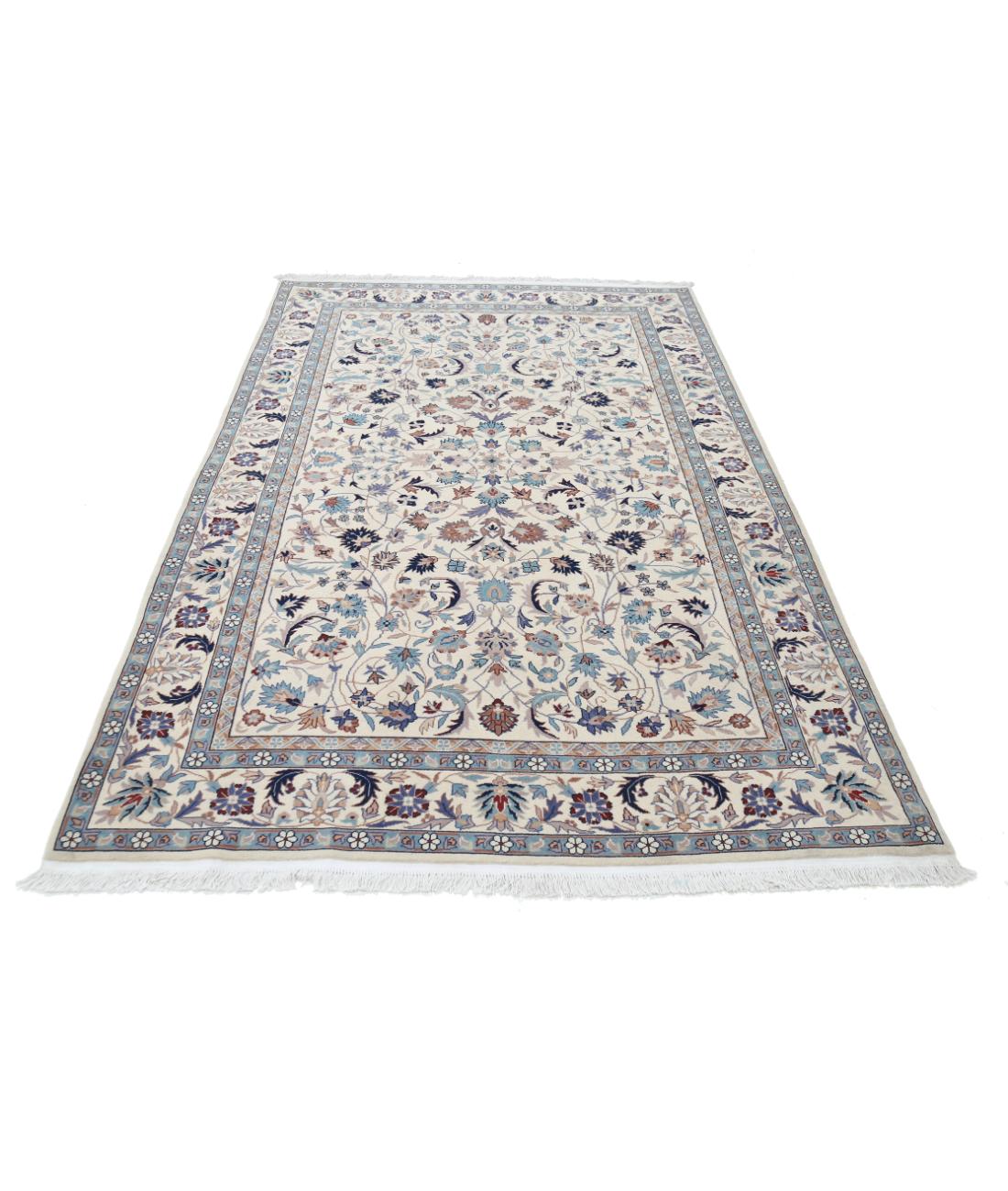 Heritage 5' 0" X 7' 4" Hand-Knotted Wool Rug 5' 0" X 7' 4" (152 X 224) / Ivory / Blue