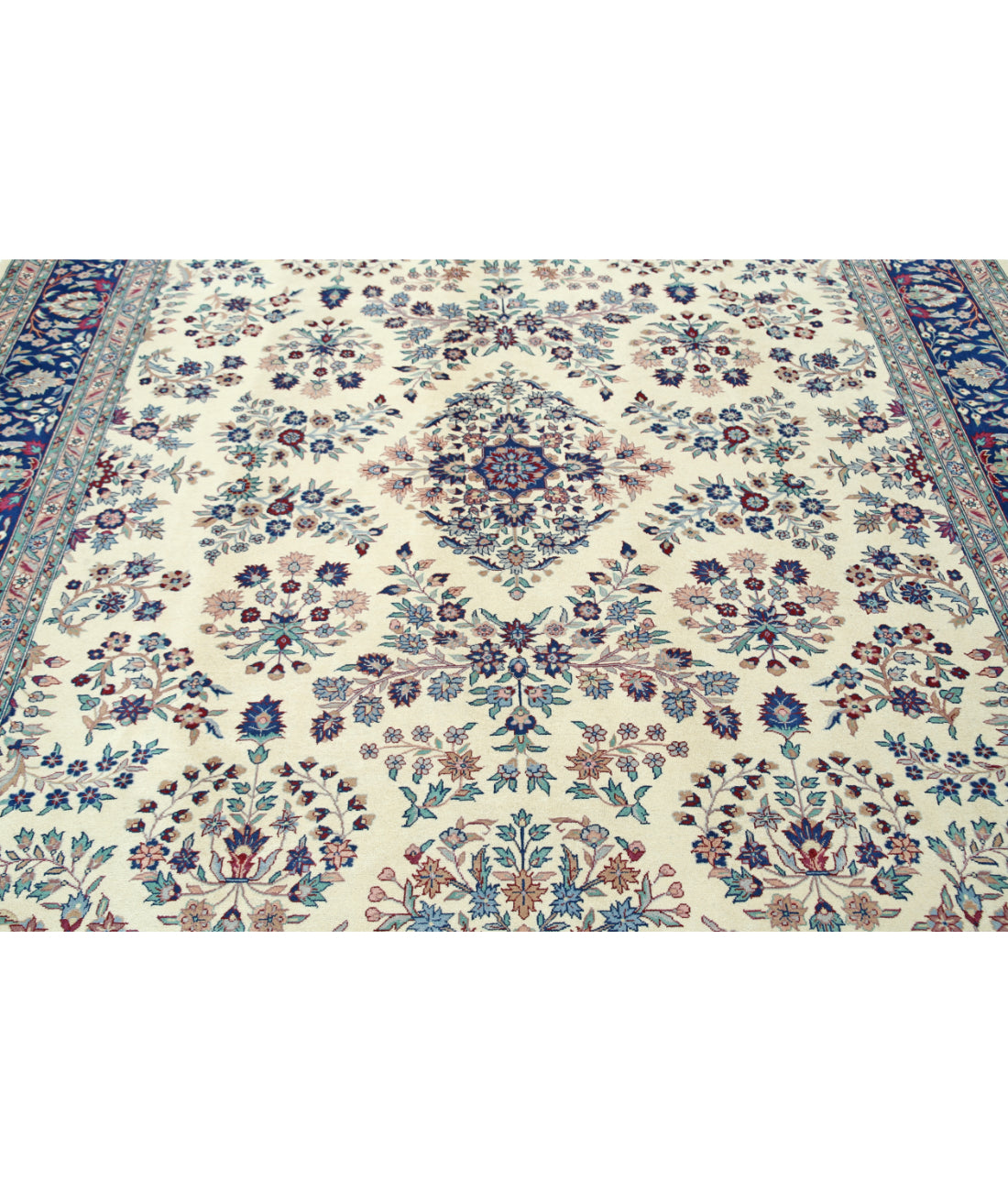 Heritage 8' 2" X 10' 1" Hand-Knotted Wool Rug 8' 2" X 10' 1" (249 X 307) / Ivory / Blue