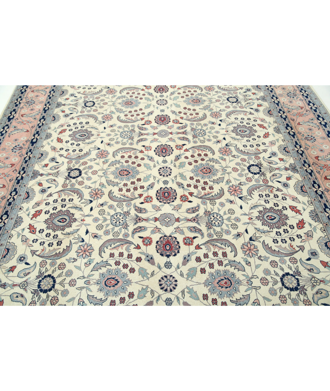 Heritage 8' 0" X 9' 9" Hand-Knotted Wool Rug 8' 0" X 9' 9" (244 X 297) / Ivory / Pink