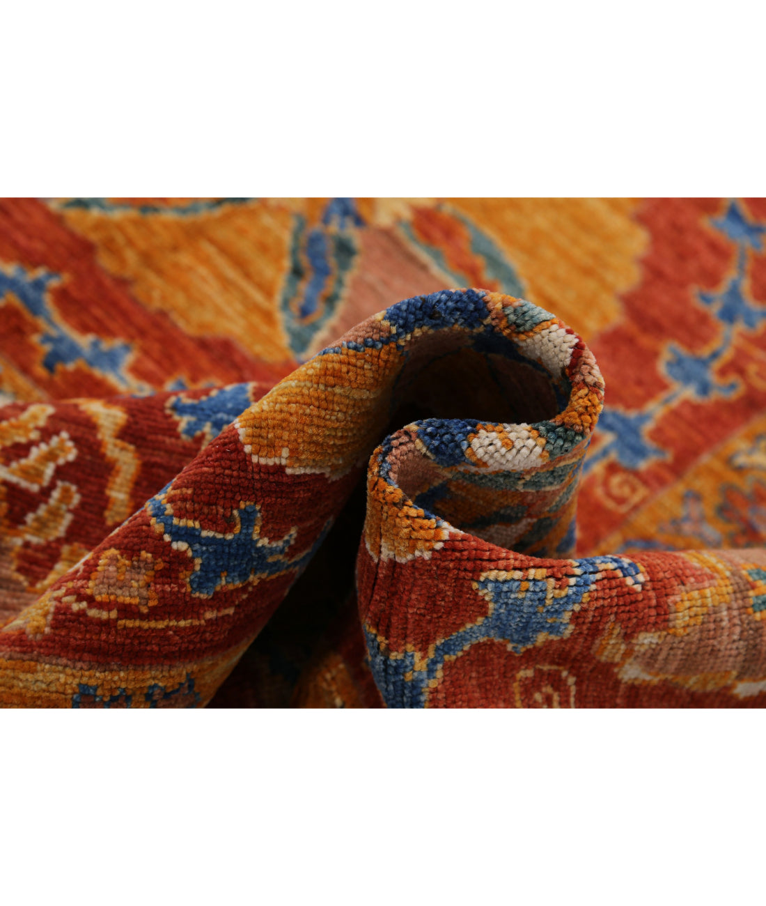 Humna 6'10'' X 10'4'' Hand-Knotted Wool Rug 6'10'' x 10'4'' (205 X 310) / Red / Red