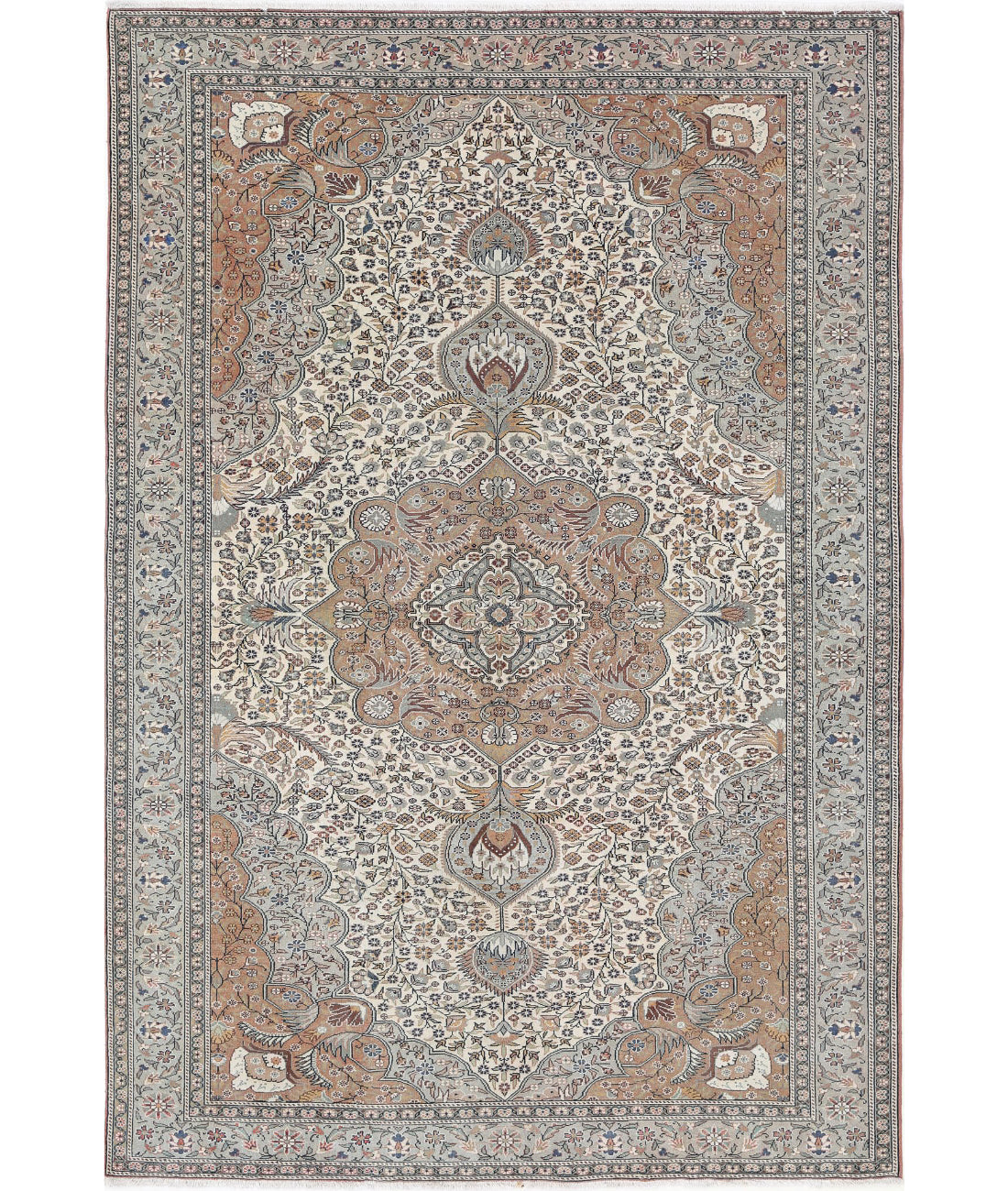 Vintage 6'5'' X 9'7'' Hand-Knotted Wool Rug 6'5'' x 9'7'' (193 X 288) / Ivory / Grey